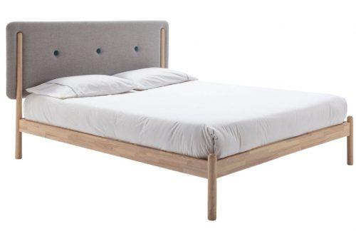 Dřevěná postel s šedým látkovým čelem Marckeric Annie 160 x 200 cm Marckeric